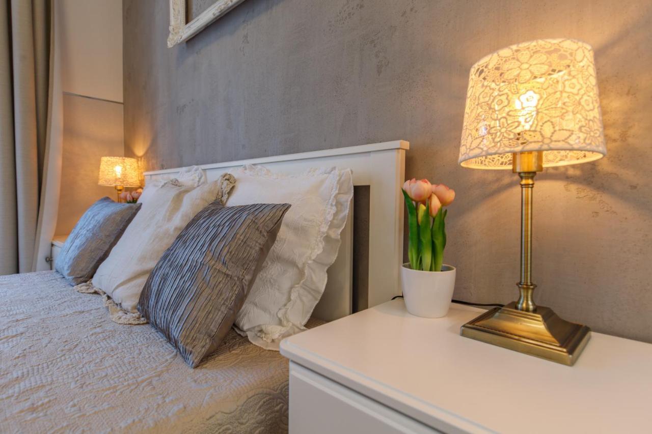 K40 Romantic Deluxe Studio In The City Center Budapest Extérieur photo